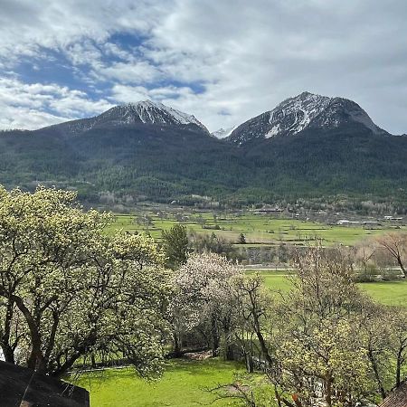 Appartement Dans Une Maison De Pays Briancon  Bagian luar foto